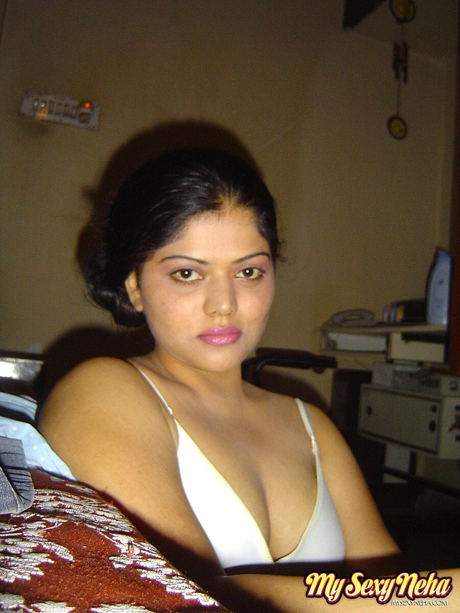 Indian female Neha uncovers big naturals and large areolas during self shots