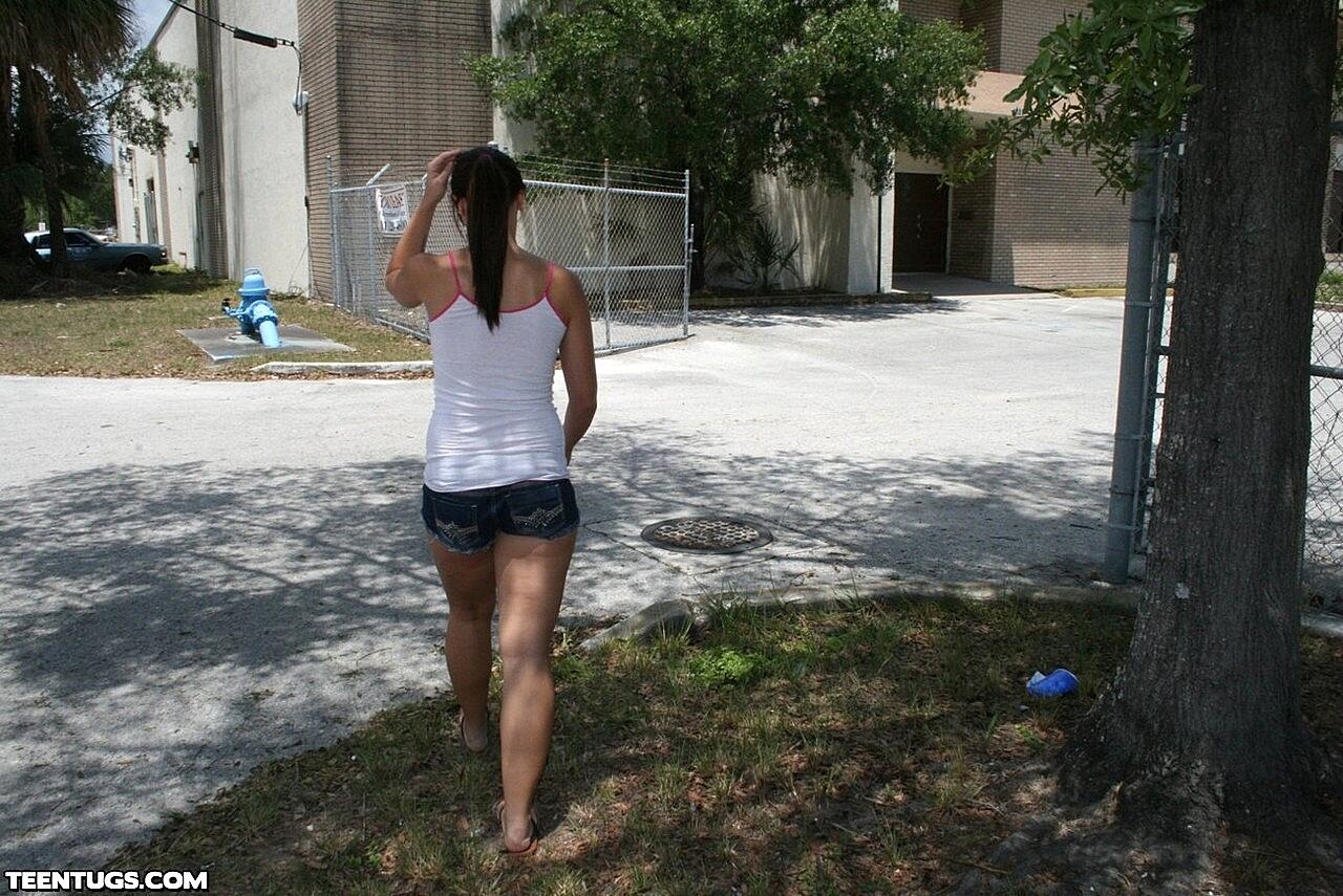 Naughty Teen Teases With Her Tiny Tits & Gives A Hung Carwash Guy A Handjob Cute, Handjob, Outdoor, Public, Teen