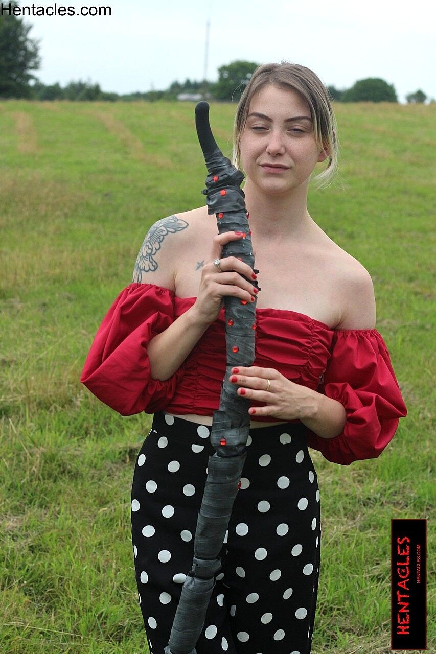 Hentacles Featuring Alt Doll Nude Xxx Amateur, Clothed, Outdoor, Solo