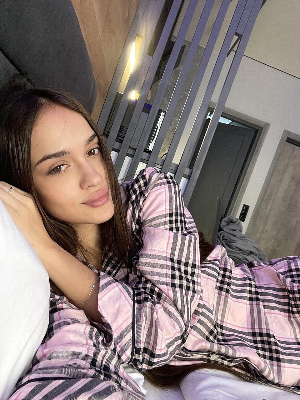 Violet Dreams Performed By Violet Dreams Sex Pictures Amateur, Babe, Model, Selfie, Teen